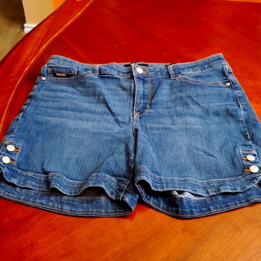 Nine West denim Short Size 12